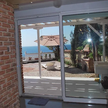 Villa Nessebar * نيسيبار